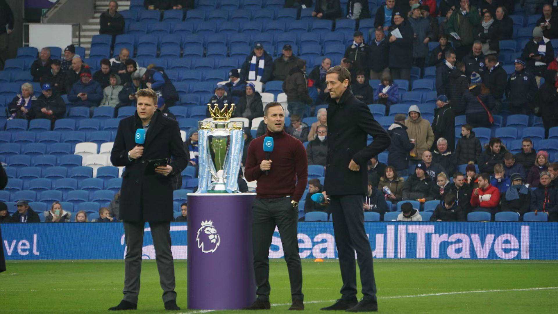 供了更加广 供了更加广