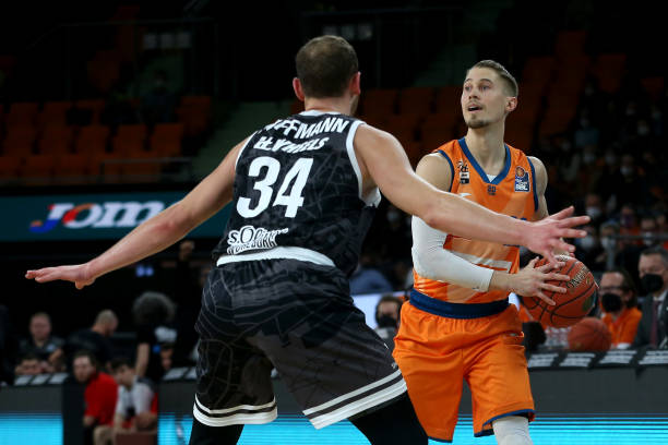 的关键对决 的关键对决