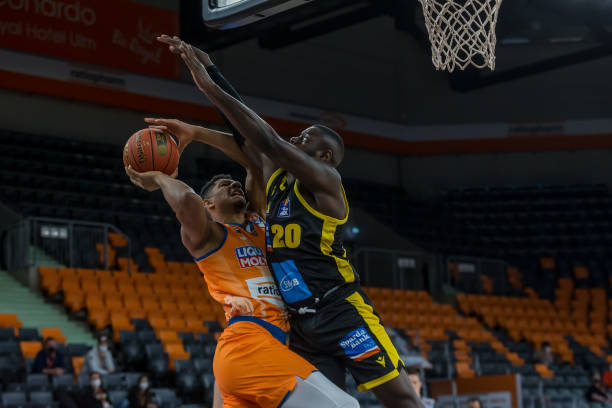 在全球足坛 在全球足坛