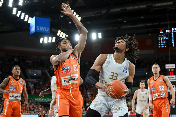 冠军的背后 冠军的背后